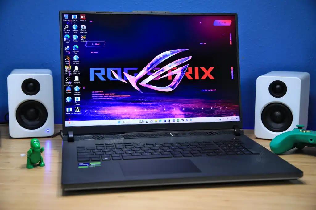 ASUS ROG Strix Scar 18